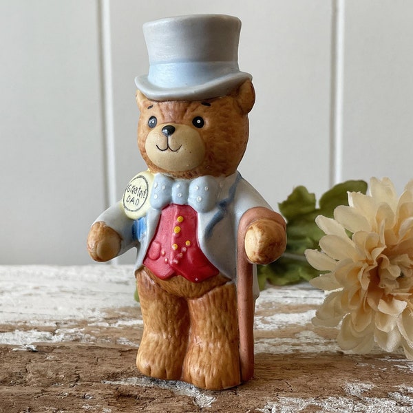 Lucy & Me Rigglets Enesco Greatest Dad Bear Figurine, Pale Blue Coat, Top Hat, Red Vest, Cane, Cute Little Standing Teddy, 1979 Lucy Rigg