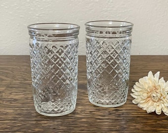 SET Of 2 Vintage Jam Jar Juice Glasses, Crosshatch Pattern, Small Slim Clear Molded Glass Little Tumblers, Drinkware, Anchor Hocking USA (2)