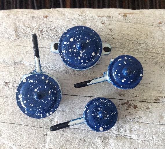 Dollhouse Miniature Blue Enamel Pots and Pans - What's New - Dollhouse  Miniatures - Doll Supplies - Craft Supplies