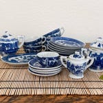 Blue Willow Collectibles
