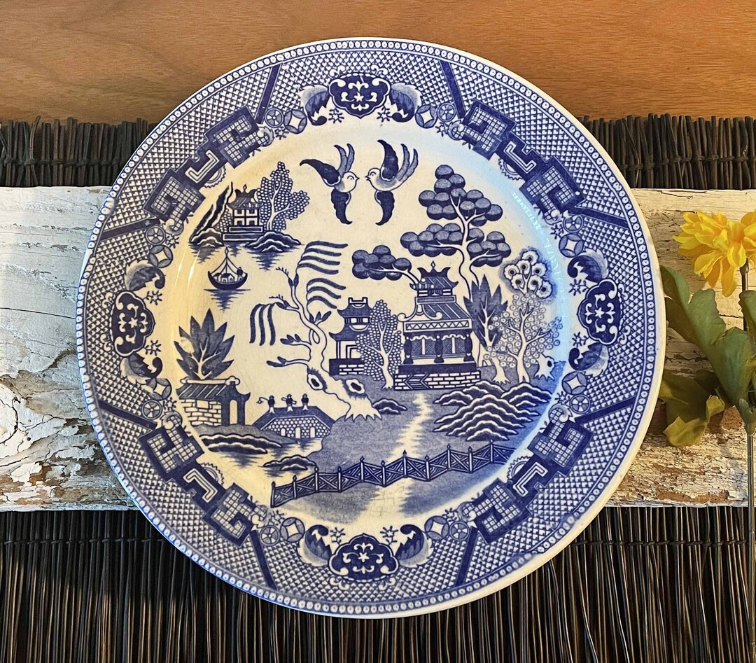 Vintage Blue Willow Dinner Plate, 9 1/2" Diameter, Made in Japan, Blue ...