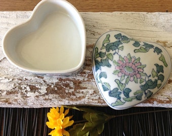 Chinese Heart Shaped Pink Lotus Covered Trinket Box, Original Box, Vintage Porcelain Small Ring, Jewelry Dish With Lid, Hand Painted