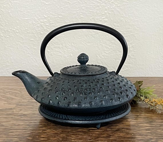 濃茶入れ Vintage Brown Tan Ceramic Tea Pot with Wire Coil Handle and