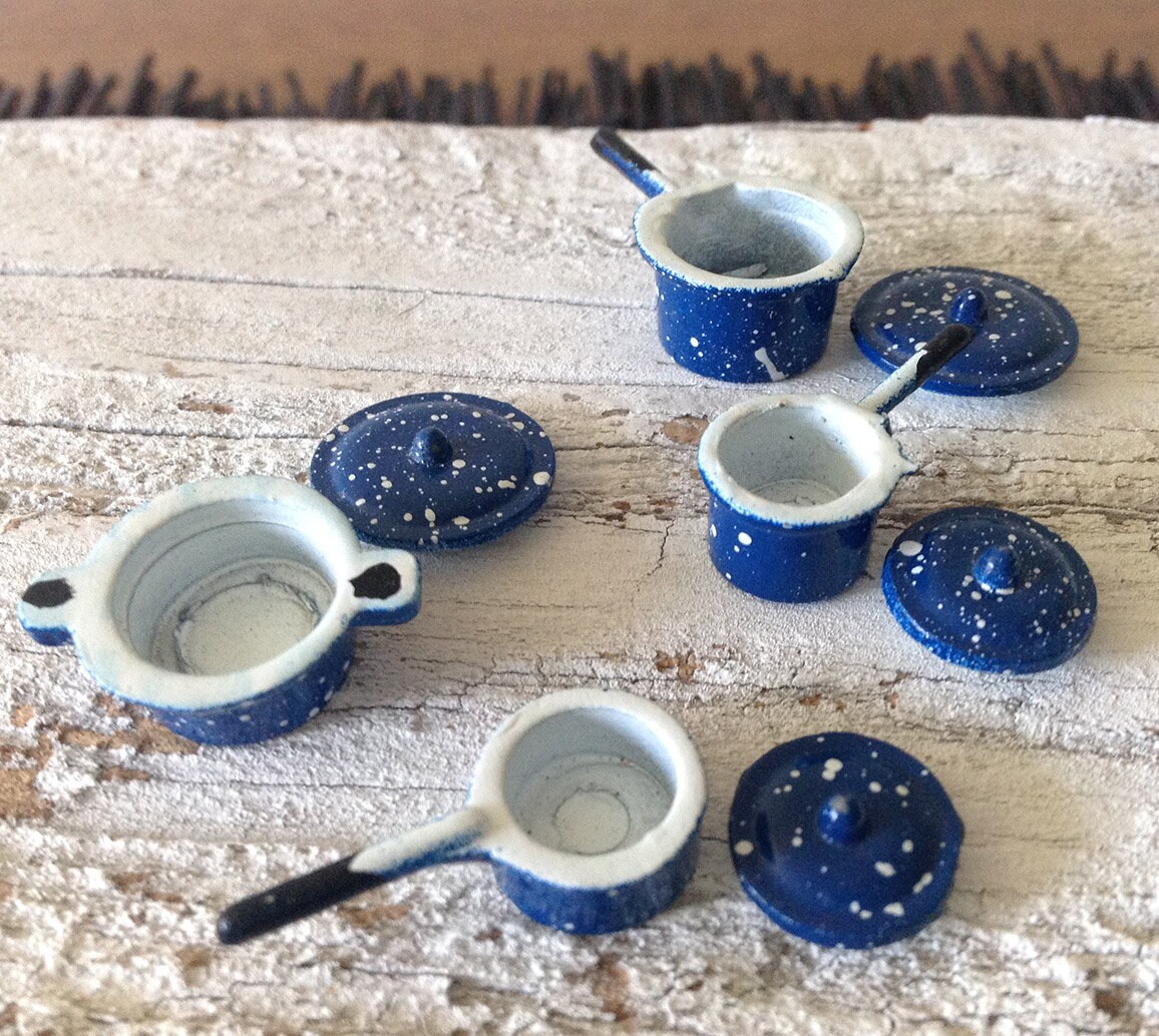 Dollhouse Miniature Pots and Pans, Miniature Speckled Blue Pots