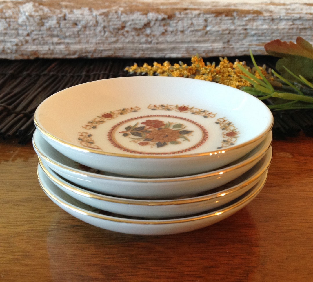 4 Tatung Taiwan Small Sauce, Condiment Dishes, White Porcelain, Red