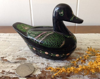 Vintage Lacquer Ware Hand Painted Duck Trinket Box, Covered Ring Dish, Shiny Black, Green, Pink Details, Decorative Wood Bird Cachepot