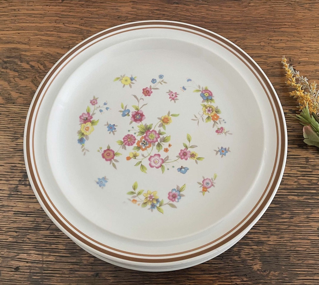 SET of 5 Vintage Colonial Stoneware Violet Dinner Plates, Little Pink