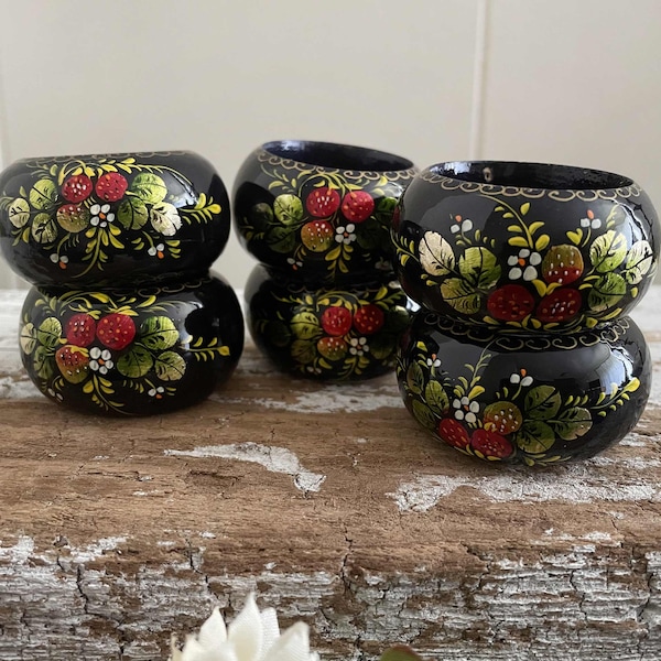 6 Vintage Russian Lacquer Napkin Rings, Black, Flowers, Strawberries, Hand Painted Wooden Table, Place Settings, Zhostovo,Set Of 6