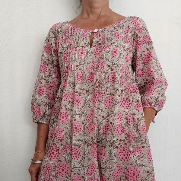 front pleated dress in cotton, pink floral block print