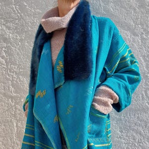woolen hand-woven oversize jacket turquoise color, large fake fur collar, unique piece, merinos wool, one of a kind jacket
