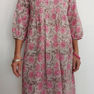 front pleated dress in cotton, pink floral block print image 4