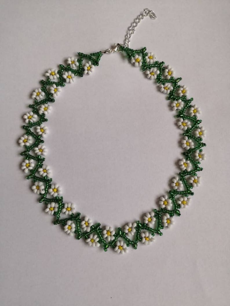 Floral FLOWER daisy seed BEAD necklace weave white green BOHO 16-18 glass beaded