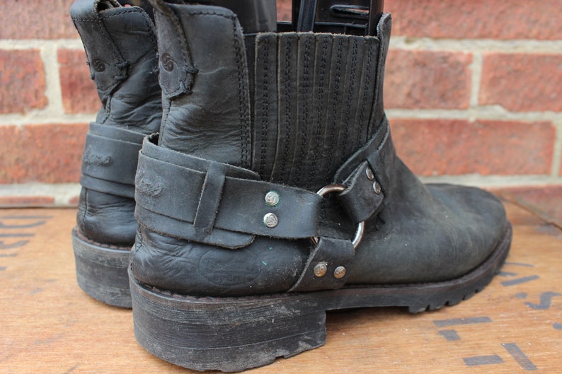 dockers western boots