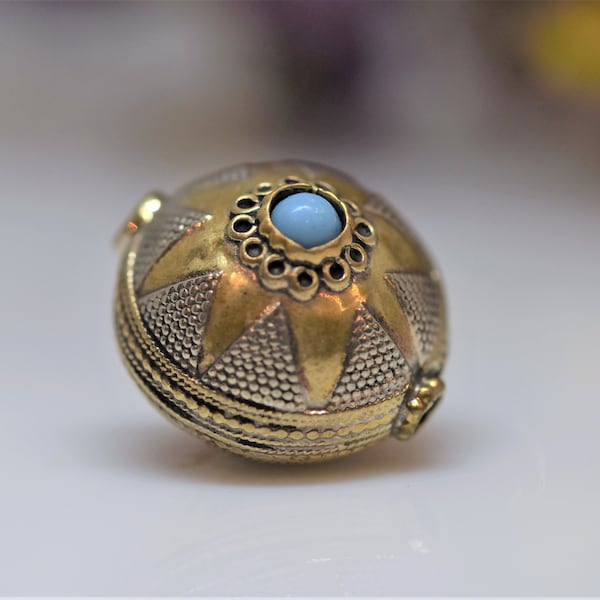 Kazakh Style Silver Inlay Beads - 30 x 25mm Beads - Turkmen Flat Beads - Partial Gold Wash Beads - Tribal Beads - Making Jewelry