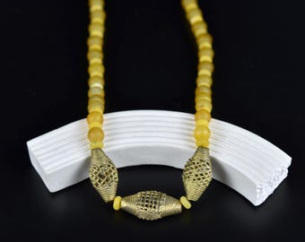 Collana etnica con agata gialla e perle del Mali: gioielli semipreziosi