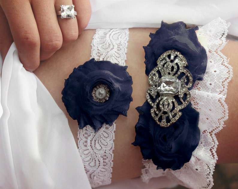 Navy Blue Garter w/ White Lace Wedding Garter With Bling Something Blue Wedding Garder Set, Plus Size Garter, Wedding Accessories zdjęcie 1