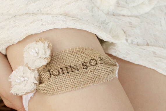 Customized Wedding gift, personalized bridal accessory, custom Wedding accessory - Country Wedding Garter, Rustic Themed Wedding Garderbelt Customized Wedding gift, personalized bridal accessory, custom Wedding accessory - Country Wedding Garter, Rustic Themed Wedding Garderbelt