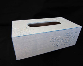 Shabby tissue box cover