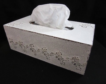 Shabby tissue box cover