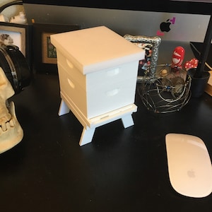 Mini Bee Hive