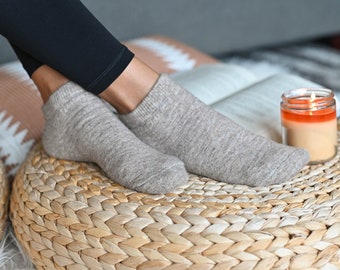 Alpaca Gripper Ankle Socks – Soft, Breathable & Moisture-Wicking Everyday Socks