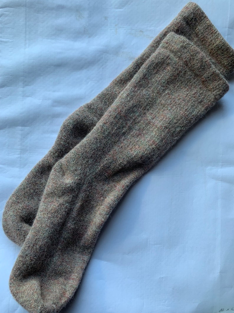 Chaussettes en alpaga marron super douces, chaussettes en alpaga pour femme, fabriquées aux États-Unis, chaussettes de randonnée, chaussettes confortables, cadeau pour maman, cadeau de fête des mères image 2