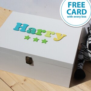 Caja de recuerdo personalizada / Caja de recuerdos personalizada para niñas / Caja grande de bautizo de madera / Regalo de 1er cumpleaños / bebé arco iris / hecho a mano