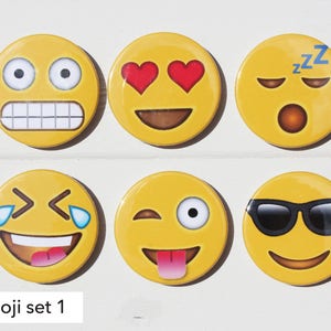 Ensemble cadeau d’aimant d’Emoji - 6 aimants, bouton d’emoji, emblème d’emoji, aimants smileys de visage, aimants de glacière, emojis de sacs de partie, aimant d’émoticônes
