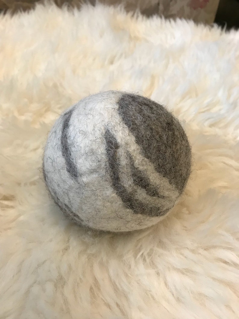 Wool dryer balls, All Natural Canadian quality handmade felted balls, environmentally friendly laundry room image 4