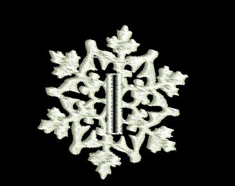 Snowflake   buttonhole 2.04 inches at height