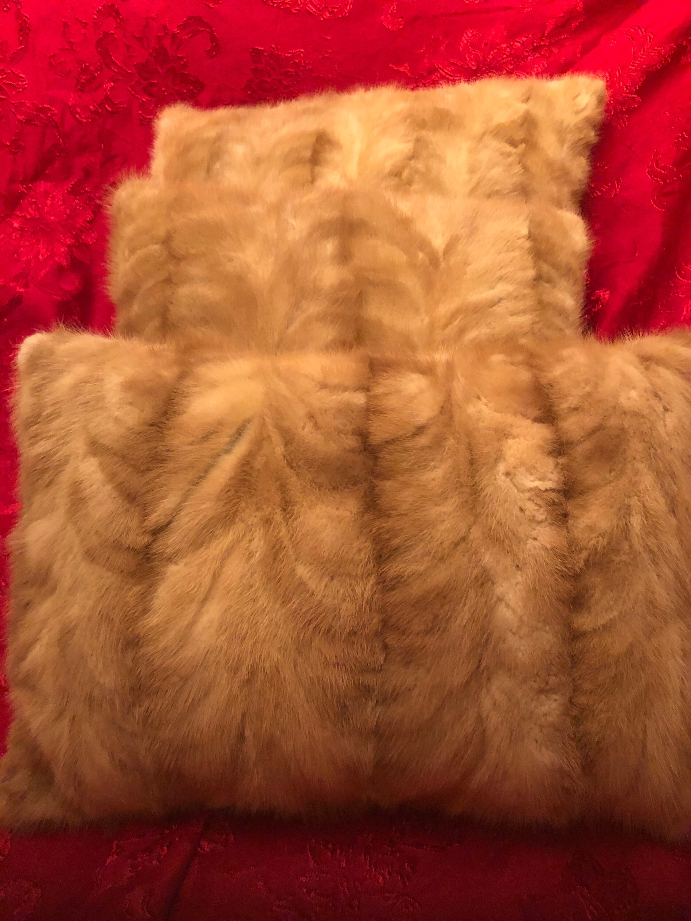 Mink Cushions 4 Piece Set. Made from Fabulous Vintage Fur Coats Etsy.de