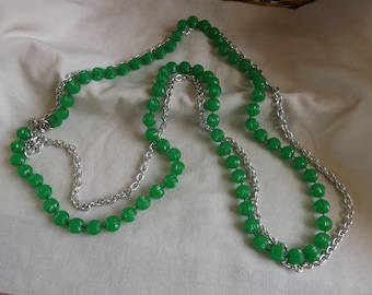 Sarah Coventry Pastel Parfait Necklace 8600     Vintage, Kelly Green