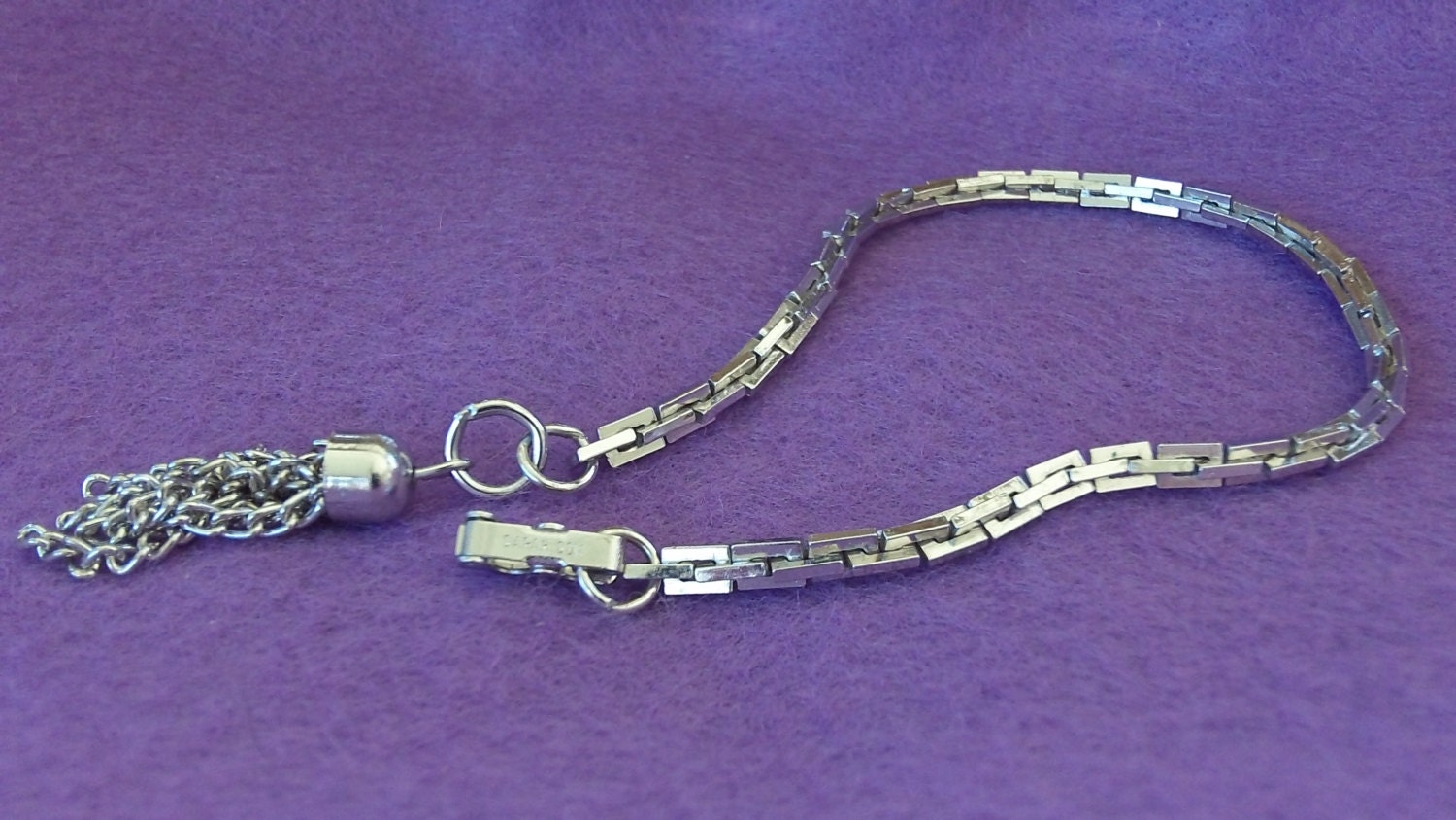 Sarah Coventry Bostonian Classic Bracelet Silvertone 9029