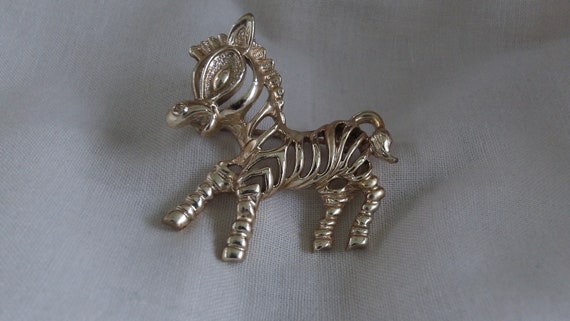 Sarah Coventry Zebra Pin 6229    Vintage, Animal - image 5