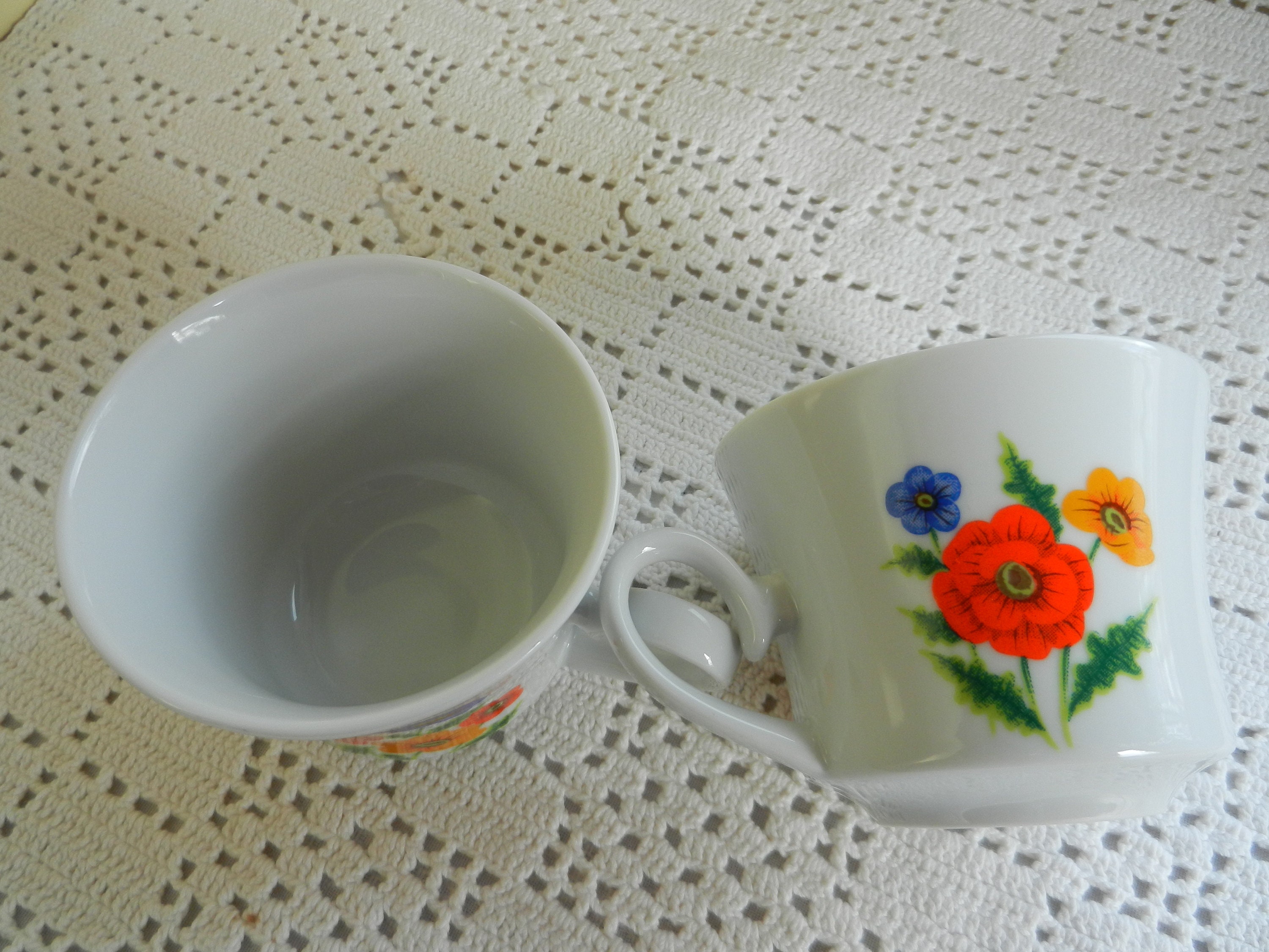 Fine China Teacups, conjunto de dos 2 Patrón Jardin Jacqueline