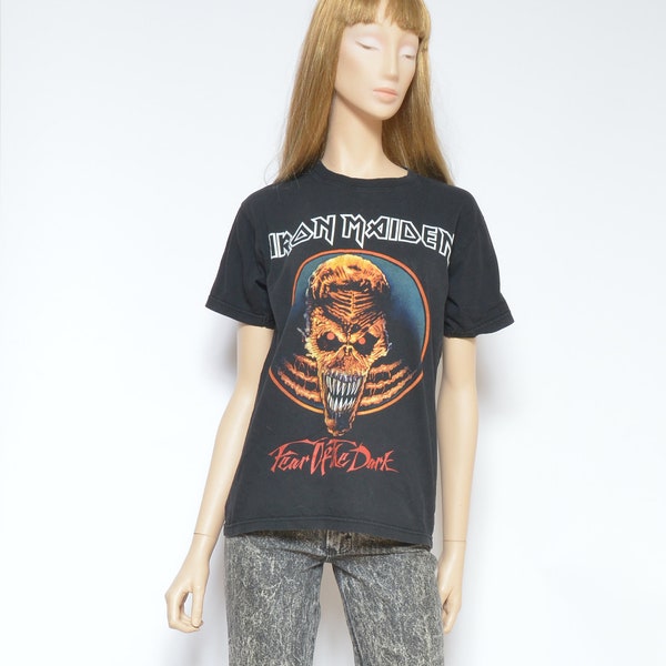 Vintage Eisen Maiden schwarz T-Shirt "Angst der Dunkelheit" / 90er Jahre Metall Band Rocker Top - Größe klein