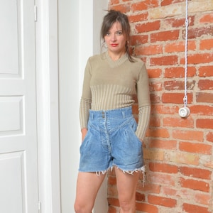 Vintage 80s Folk Style Wide Leg Denim Shorts - Size Medium
