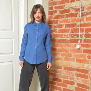 Vintage 90s Blue Linen Button-Up Blouse – Long Sleeve, Collared – Size Small