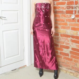 Vintage 00s Strapless Embroidered Burgundy Satin Maxi Dress – Size Medium