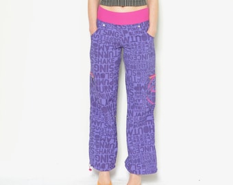 Wide Leg Zumba Pocket Pants /Vintage 00s Colorful Flared Elastic  Waist  Trousers - Size Medium