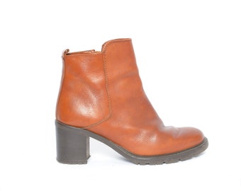 Botines vintage de piel auténtica marrón con tacón grueso y cremalleras laterales, años 90