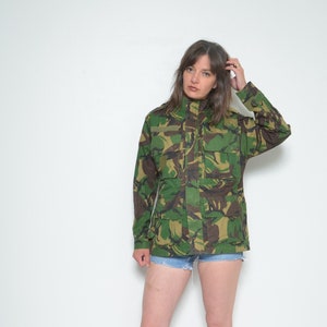 Chaqueta de camuflaje / Camisa militar vintage de los años 90 con cremallera - Talla mediana
