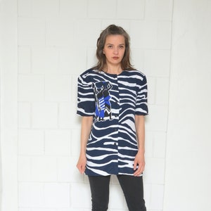 Colorful Abstract Print Blouse by Yarell - 80s Vintage Shirt with Short Sleeves - M