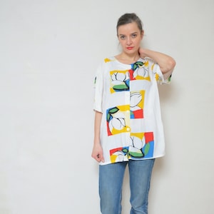Floral Button Shirt / Vintage 90s Colorful Tulip Flower Print  Short Sleeve Oversized Shirt - Size Medium/Large