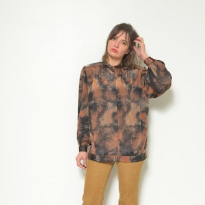 Abstract Print Blouse / Vintage 80s Big Shoulder Oversized Button Long Sleeve Shirt /  Multi Color Printed Top - Size Medium/Large