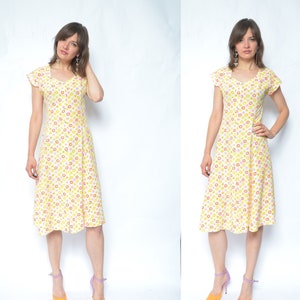 Floral Button Midi Dress / Vintage 90s Floral Long Summer Dress / White Flower Print  Sundress - Size Medium