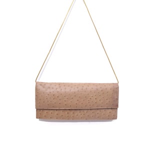 Vintage 80&#39;s Brown Pebbled Leather Shoulder Envelope Purse with Gold Metal Strap