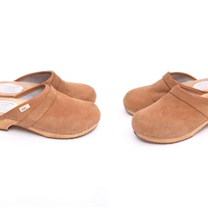 Vintage 90&#39;s Brown Suede Leather and Wood Platform Clogs with Laces