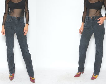 Jean en denim noir vintage des années 90 : jambe droite taille haute, taille 29