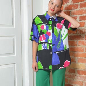 Vintage 90s Oversized Floral Button-Up Shirt | Bold Abstract Print Short Sleeve Top | Size Medium